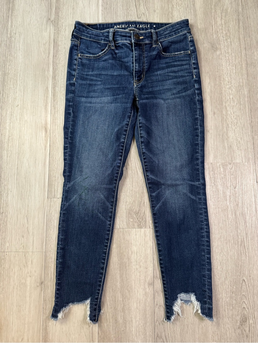 American Eagle Hi Rise Jegging Crop Jeans Raw Hem Size 6